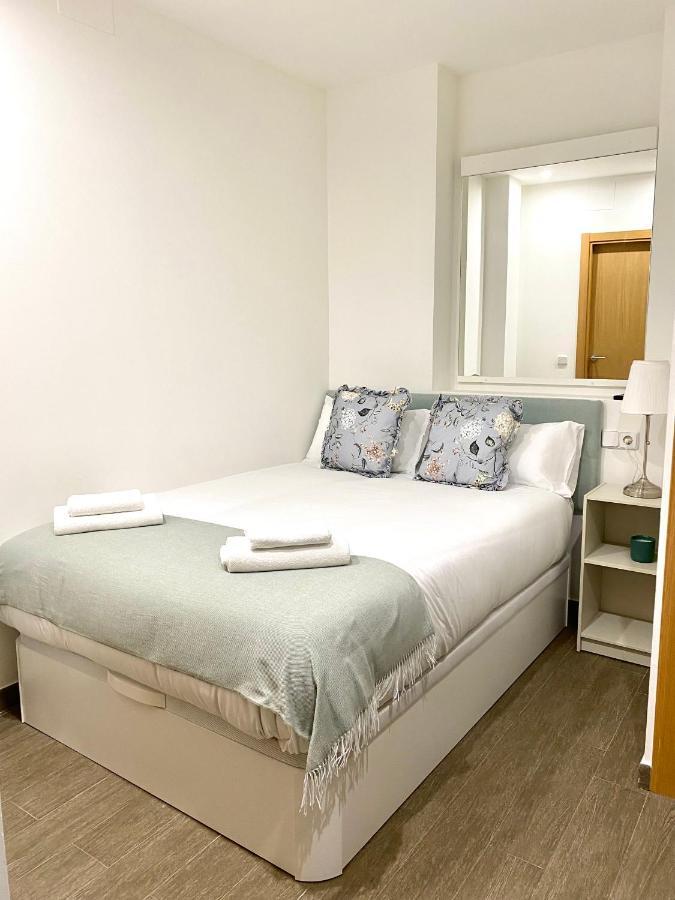 Apartamentos Fuencarral Madrid Kültér fotó
