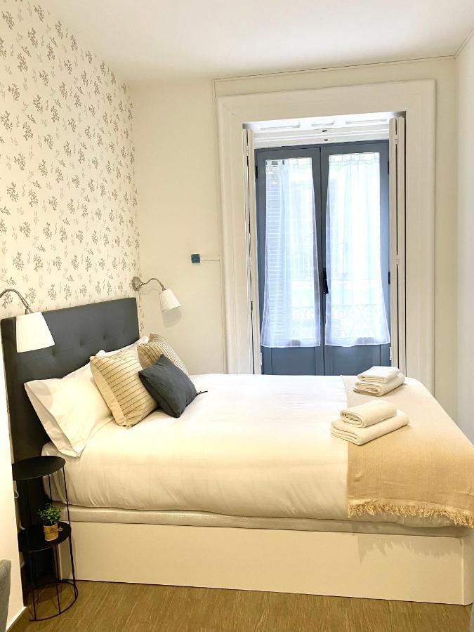Apartamentos Fuencarral Madrid Kültér fotó
